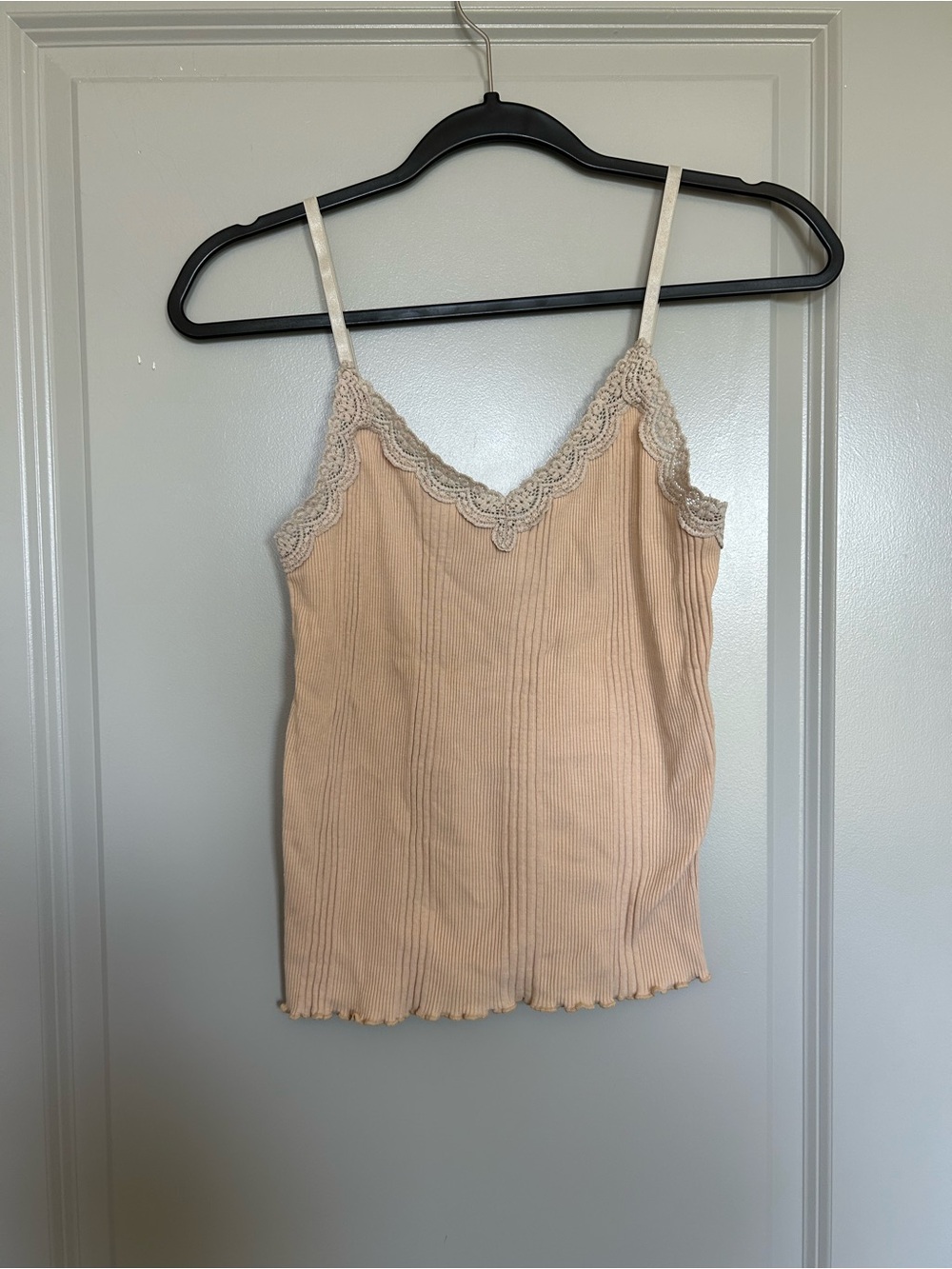 august silk Lace-Trim Ribbed Cami in Light Beige